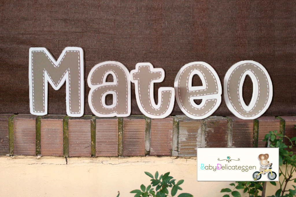 Letras de madera sueltas para pared tipo siete. 12 cm. de altura