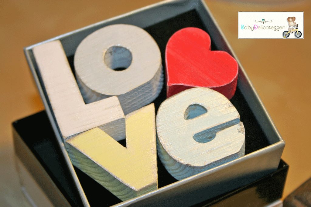 letras de madera love