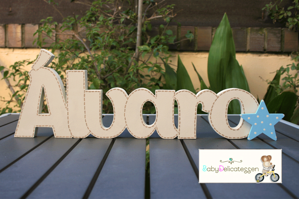 nombre de madera babydelicatessen
