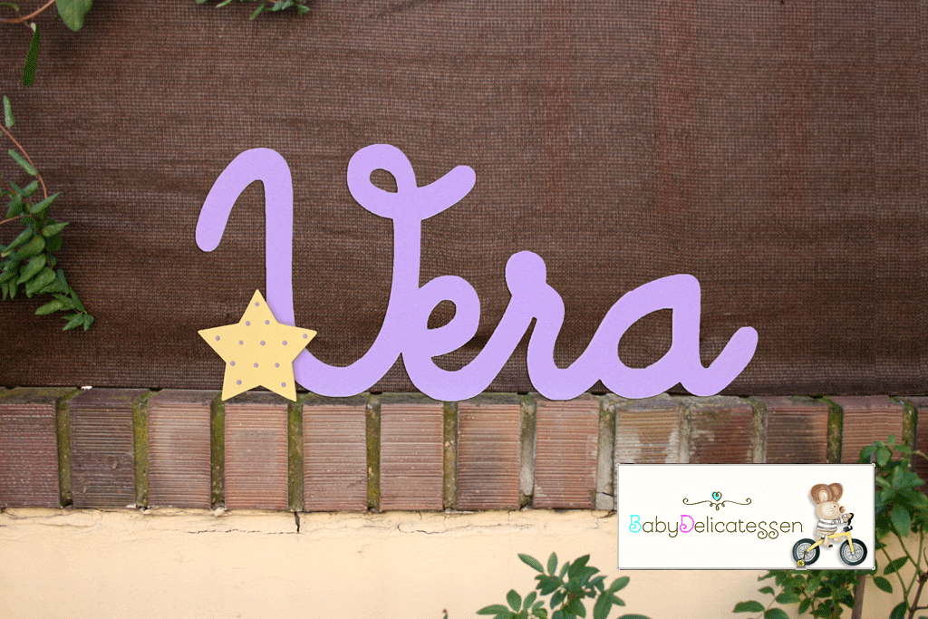 Nombre de madera con estrella